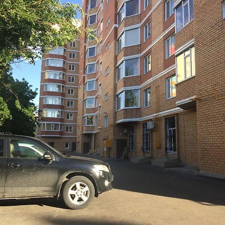 2-Ухкомнатная Современная Новая Квартира В Центре Города Kosztanaj Kültér fotó